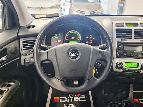 Kia Sportage 10 of 23