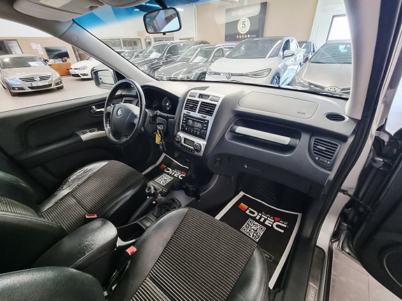 Kia Sportage 17 of 23