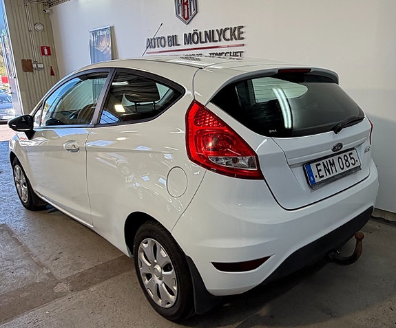 Ford Fiesta 3 of 5