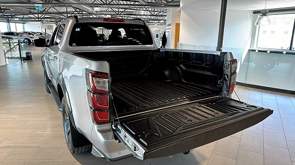 Isuzu D-max 5 of 5