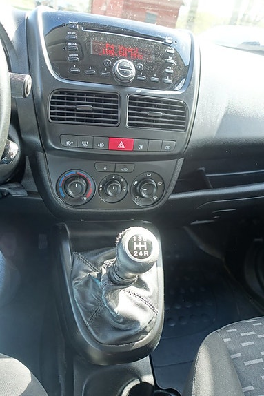 Opel Combo 10 of 16