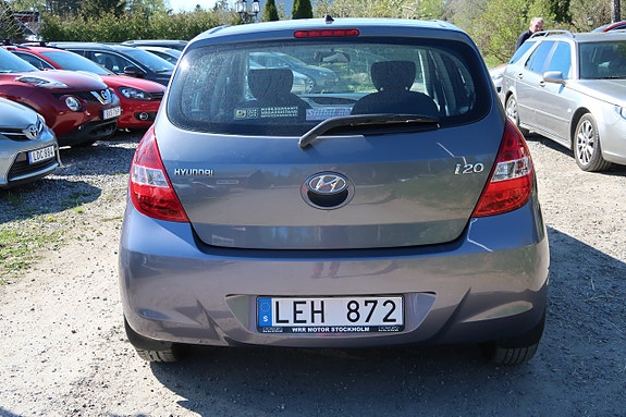 Hyundai i20 4 of 5