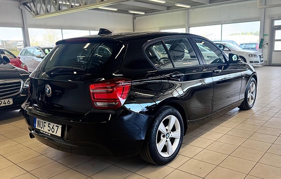 BMW 116d 4 of 16