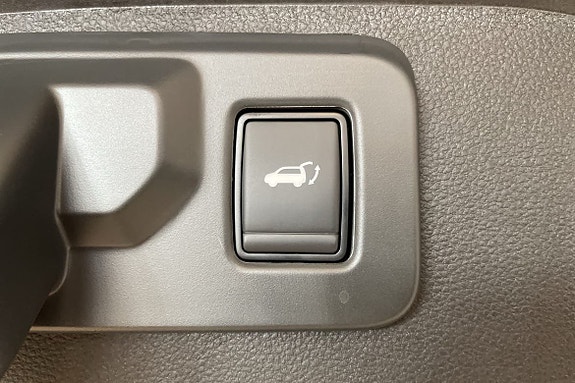 Renault Scenic E-Tech 13 of 16