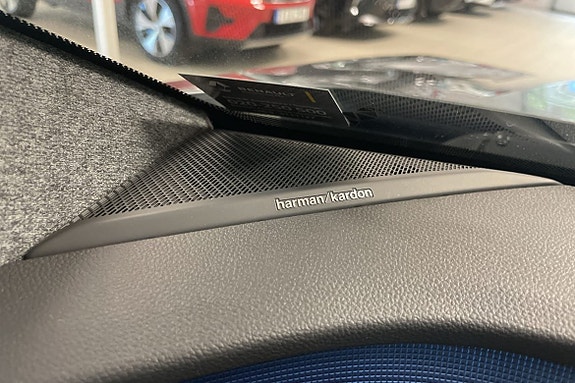 Renault Scenic E-Tech 15 of 16