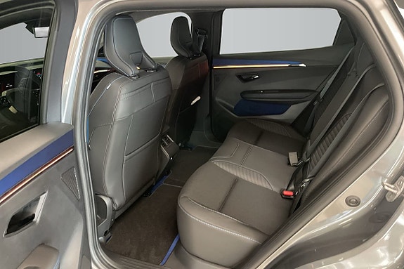 Renault Scenic E-Tech 9 of 16