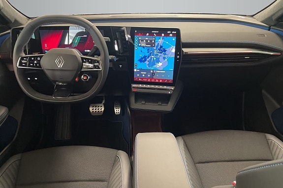 Renault Scenic E-Tech 10 of 16