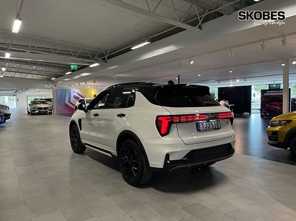 Lynk & Co 01 4 of 18