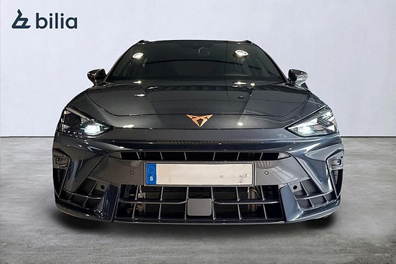 Cupra Leon 2 of 5