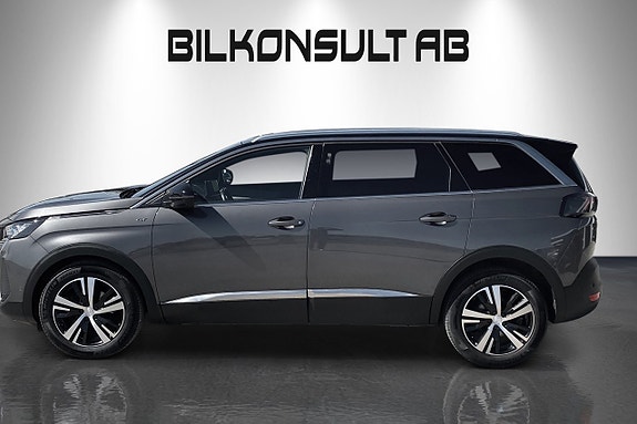 Peugeot 5008 2 of 5