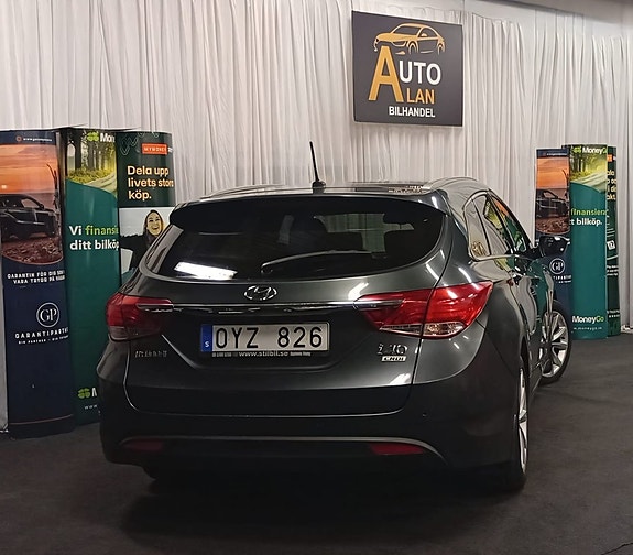 Hyundai i40 2 of 5