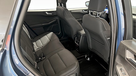 Ford Kuga 5 of 5