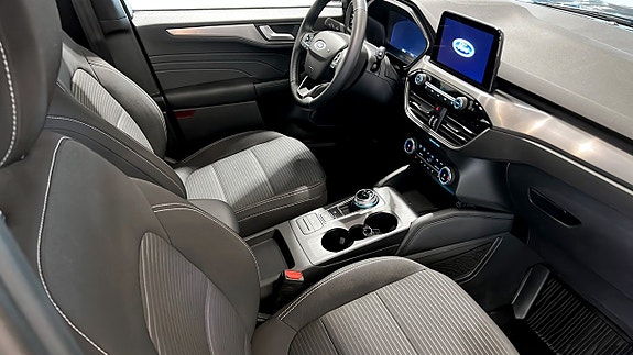 Ford Kuga 3 of 5