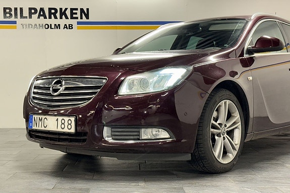 Opel Insignia 2 of 5