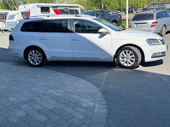 Volkswagen Passat 3 of 5