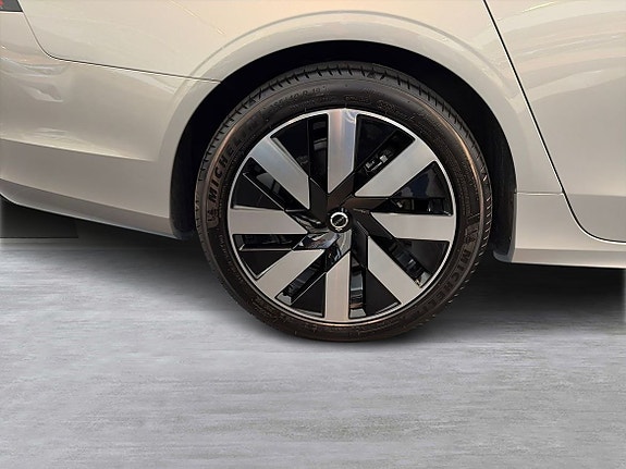 Volvo V90 7 of 21