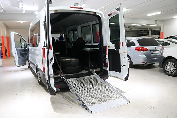 Ford Transit 3 of 5