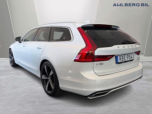 Volvo V90 4 of 5