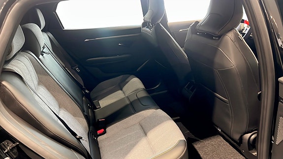Renault Scenic E-Tech 8 of 9