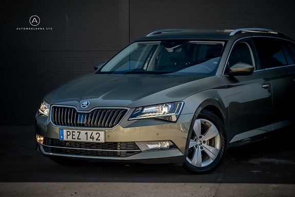 Skoda Superb 2 of 5