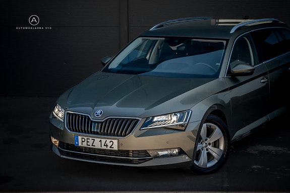 Skoda Superb 3 of 5