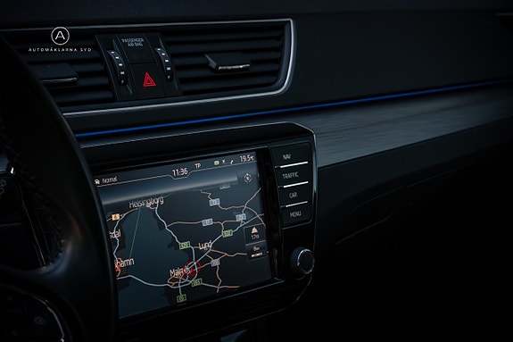 Skoda Superb 13 of 26