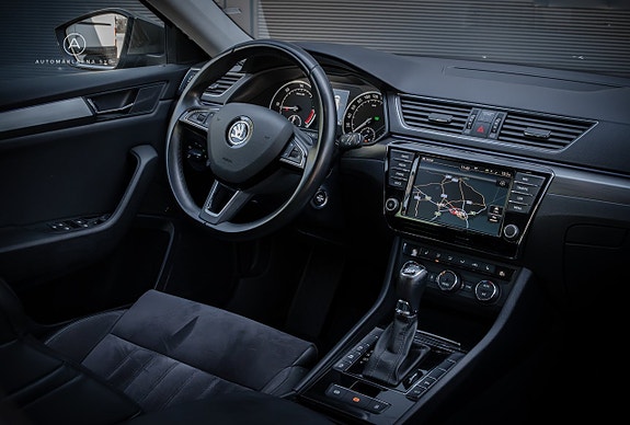 Skoda Superb 8 of 26