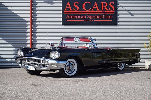 Ford Thunderbird 2 of 5