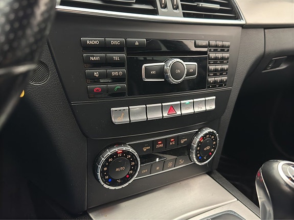 Mercedes-Benz C180 20 of 29