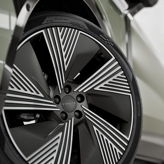 Lynk & Co 08 3 of 5