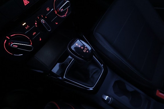 Volkswagen T-Cross 22 of 24