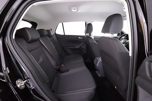 Volkswagen T-Cross 11 of 24