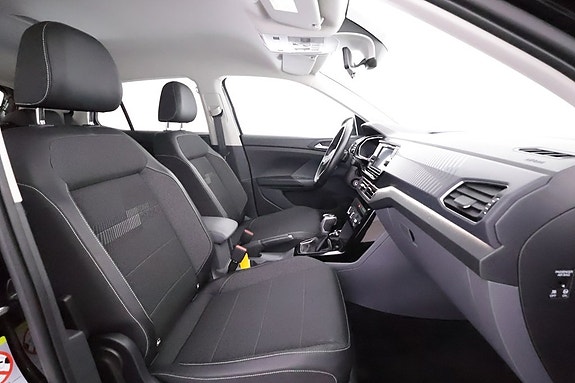 Volkswagen T-Cross 12 of 24