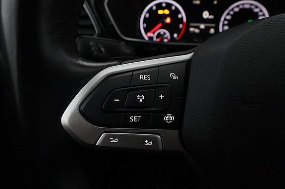 Volkswagen T-Cross 18 of 24