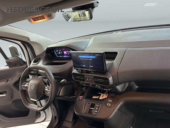 Peugeot e-Partner 9 of 12