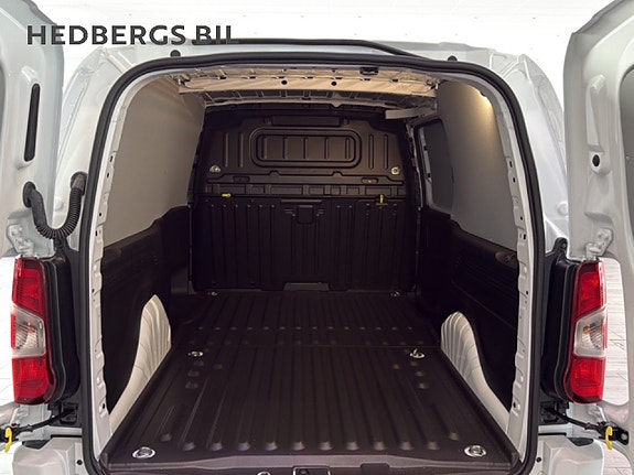 Peugeot e-Partner 6 of 12