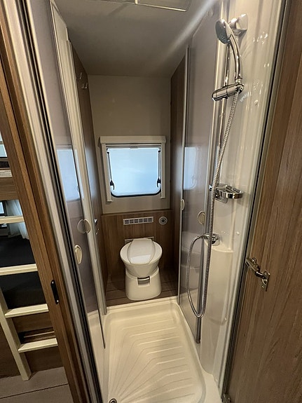 Knaus Scandinavian Selection 750 UFK Barnkammare 14 of 20