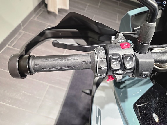 BMW S1000XR/2026/För beställning/Touring/sport 13 of 24