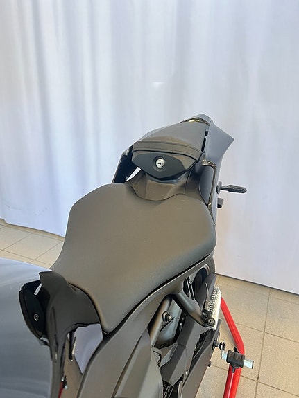 Yamaha YZF-R7 #Finns för omg.leverans# 12 of 12