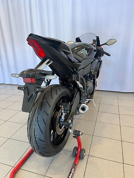 Yamaha YZF-R7 #Finns för omg.leverans# 6 of 12