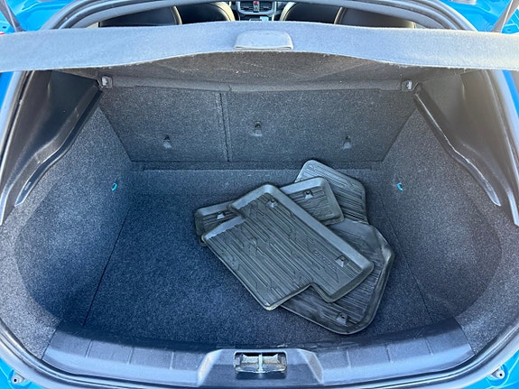 Volvo V40 23 of 23