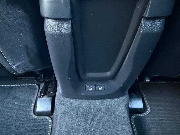 Volvo V40 21 of 23