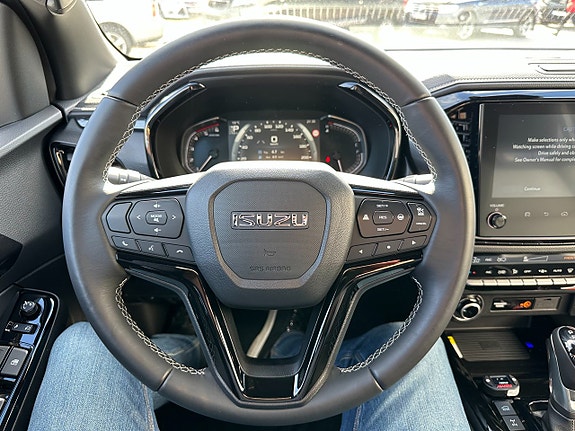 Isuzu D-max 9 of 13