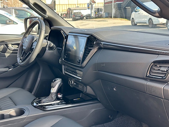 Isuzu D-max 13 of 13