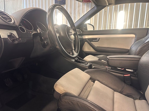 Audi A4 14 of 16