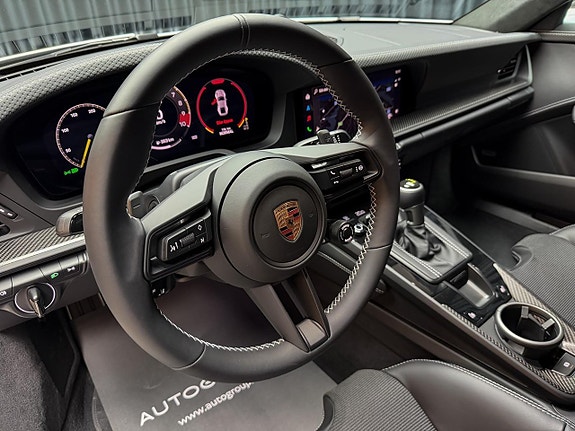 Porsche 911 GT3 9 of 11