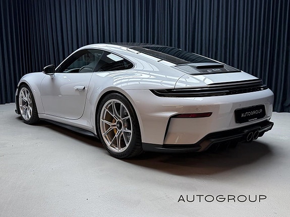 Porsche 911 GT3 3 of 11