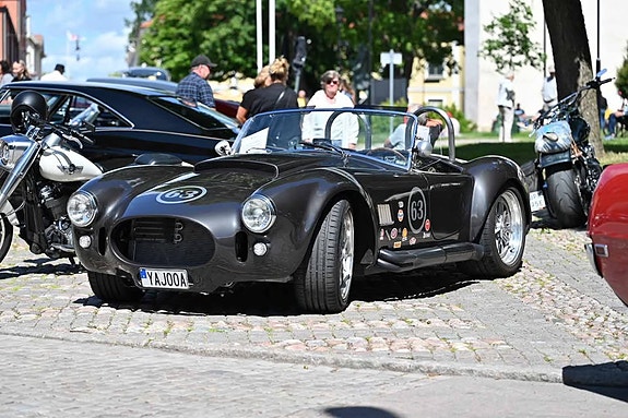 AC Cobra 4 of 5