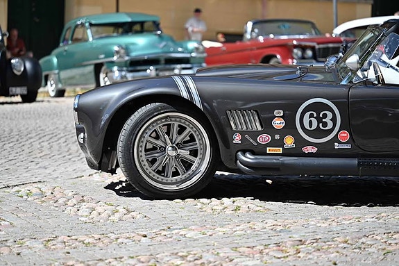 AC Cobra 2 of 5