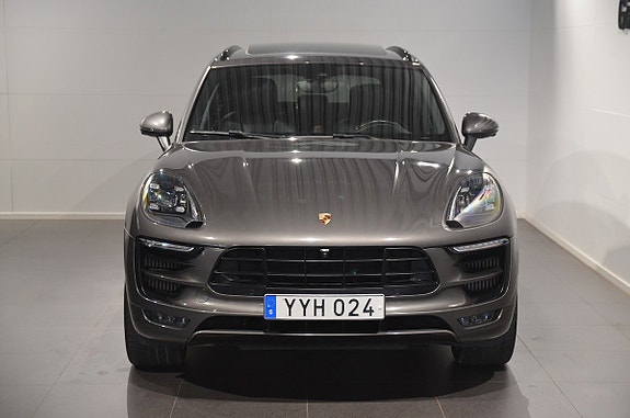 Porsche Macan GTS 3 of 5
